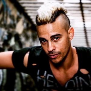 Meet your Posher, Cetric